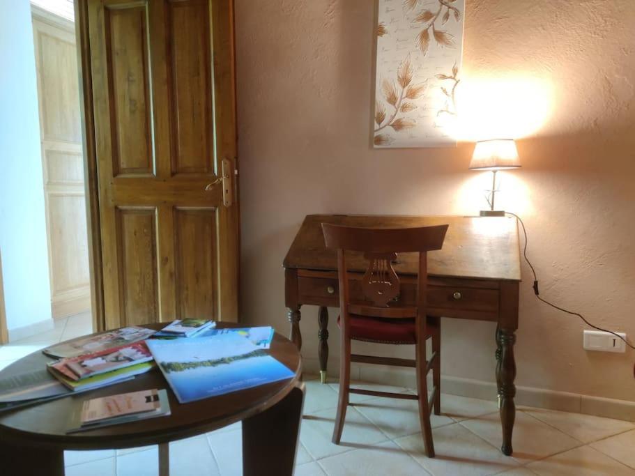 Sous Le Chateau Montaut  ภายนอก รูปภาพ